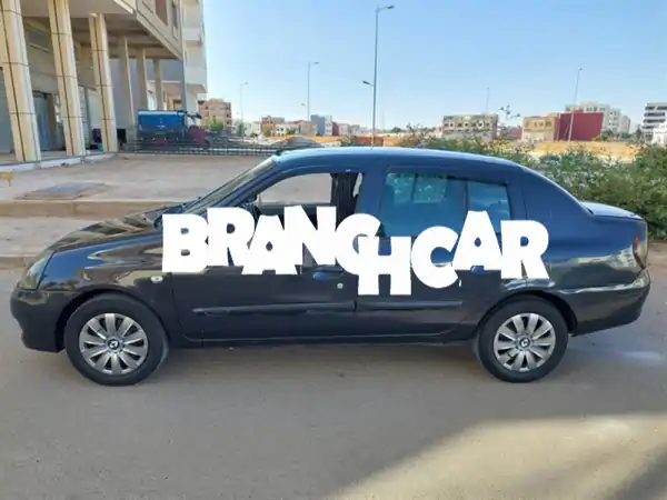 رينو كليو ديزل يدوية 2008 بحالة ممتازة - أزرو