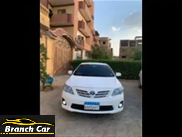 تويوتا كورولا 2013 خليجية - بحالة ممتازة! (عداد 110000 كم فقط)