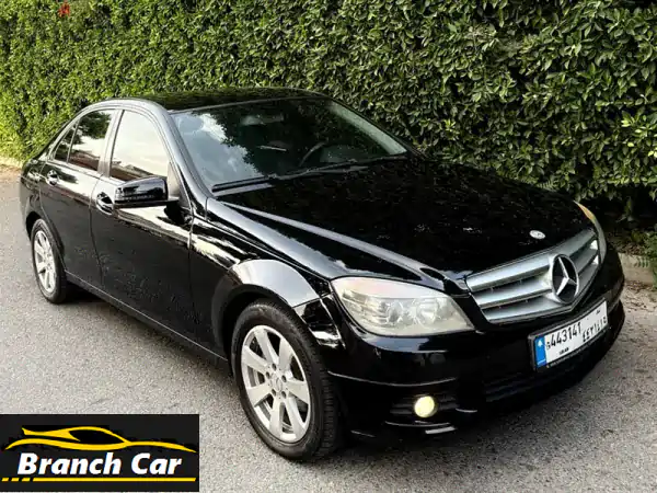 مرسيدس بنز C-Class 2010 بحالة ممتازة - فرصة لا تُفوّت!