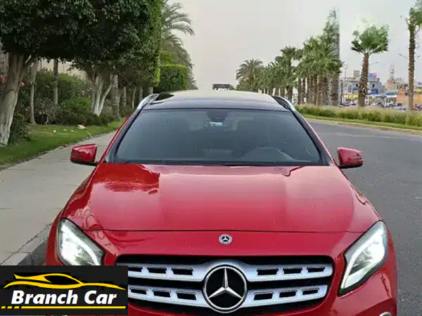 مرسيدس بنز GLA 200 AMG 2018 - فابريكه بحالة ممتازة! فرصة ذهبية!