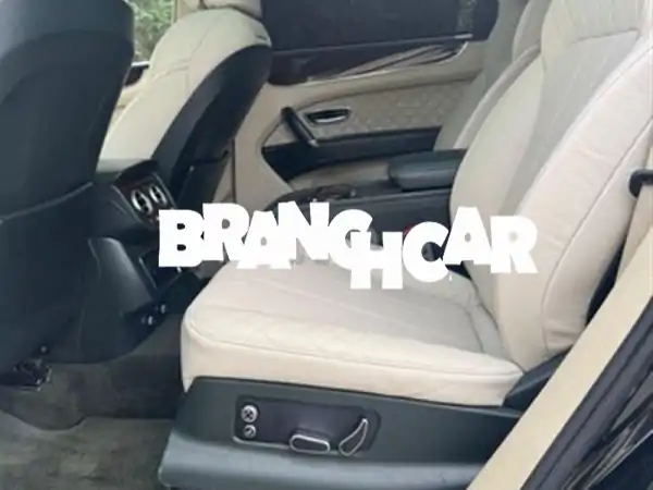 Bentley Bentayga W12 (2016) - فخامة لا تُقاوَم بسعر استثنائي!
