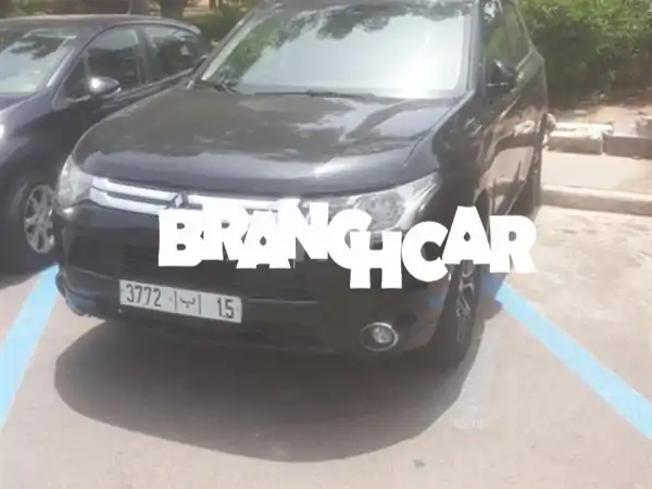 ميتسوبيشي أوتلاندر 2015 بحالة ممتازة - فرصة لا تُفوّت!