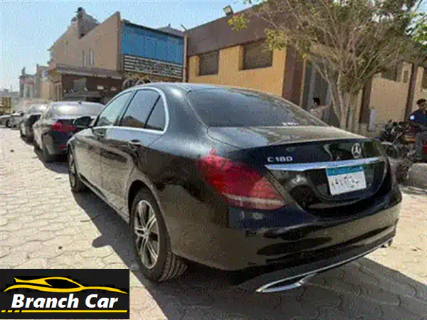 مرسيدس بنز C180 Avantgarde 2024 - كالجديدة! 5000 كم فقط!