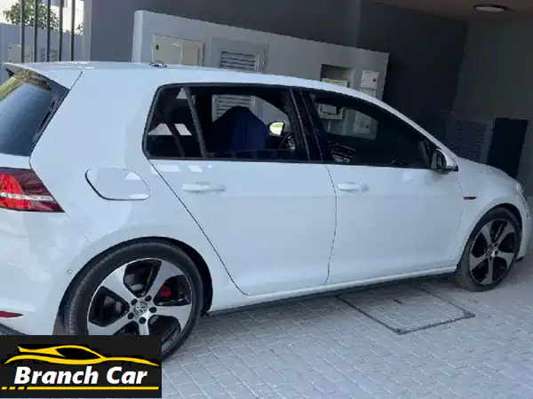 فولكس واجن جولف GTI 2015 خليجي - حالة ممتازة! (145,000 كم)