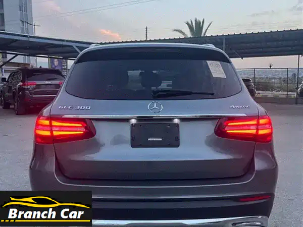 Mercedes GLC 3004 matic 2018 clean Carfax