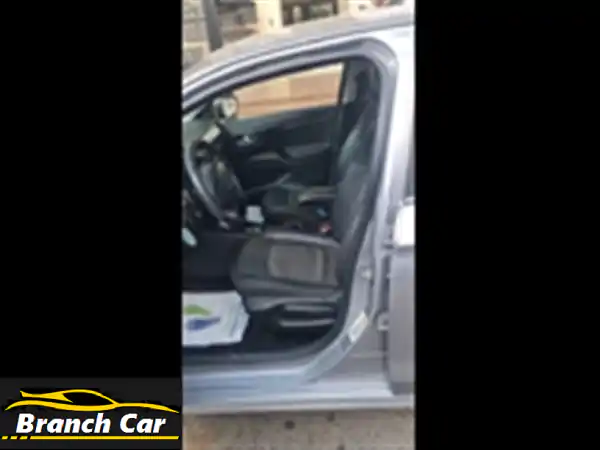 بيجو 30 فابريكا بالكامل - حالة ممتازة! رخصة حتى 2028
