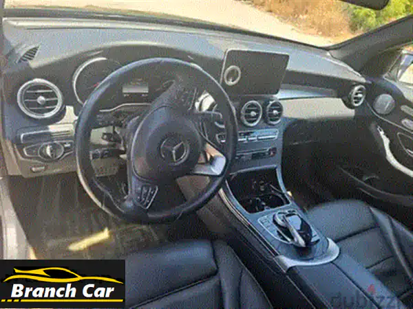 Mercedes GLC 3004 matic 2018 clean Carfax