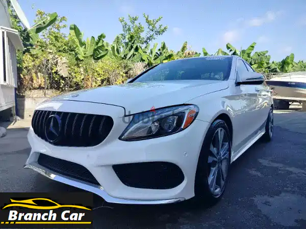 مرسيدس بنز C-Class 2017 بيضاء - بحالة ممتازة! فرصة لا تُفوّت!