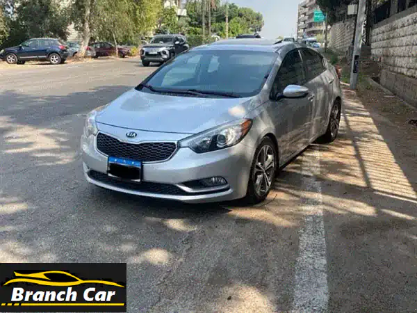 Kia Forte 2016 - فل أوبشن، بحالة ممتازة، سعر مغرٍ! (80,000 ميل)