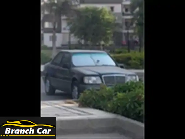 تحفة فنية! مرسيدس E200 W124 (1994) -  أيقونة الأناقة والمتانة