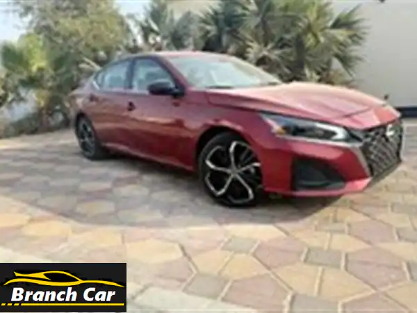 نيسان تِيمة SR 2025 - كالجديدة! 🚗 فقط 3,000 كيلومتر!