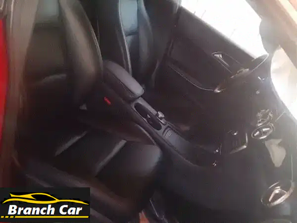 مرسيدس بنز CLA 4MATIC 2015 -  أحمر فخم،  تجربة قيادة لا تُنسى!
