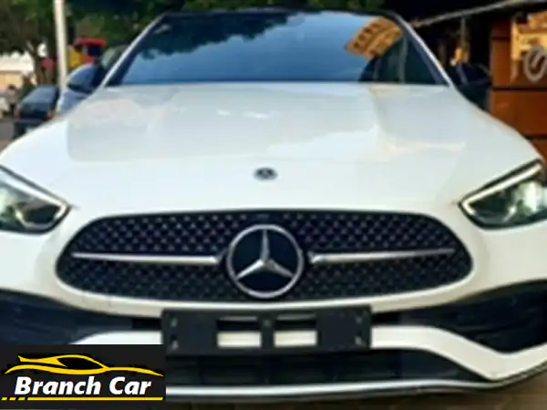 مرسيدس C180 AMG 2023 - بيضاء، بحالة ممتازة، 34,000 كم فقط! ✨