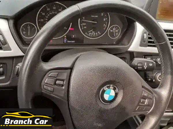 BMW 320i 2012 بحالة ممتازة -  مرممة كلياً! فرصة لا تُفوّت!