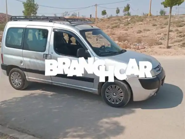 بيجو اقتصادية وعملية للبيع! (68000 فقط!)