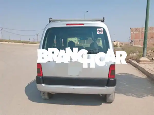 بيجو اقتصادية وعملية للبيع! (68000 فقط!)