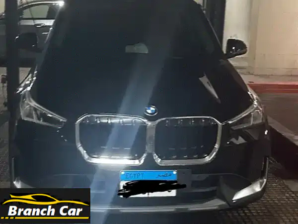 BMW X1 2023 - أسود فخم، ضمان الوكيل، وحماية فابريقة كاملة!