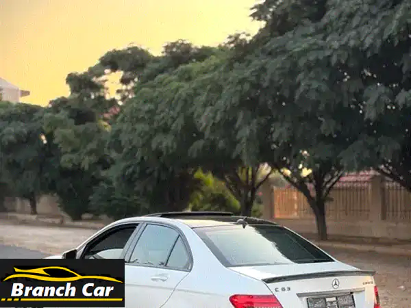 مرسيدس بنز C63 AMG 2010 - قطعة فنية على عجلات! (عداد 60,000...