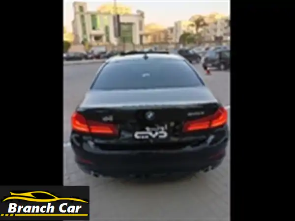 بي إم دبليو 520i 2019 - فرصة ذهبية!  (فابريكه مع بعض الإضافات)