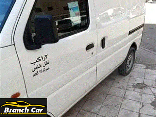 سوزوكي إيرتيغا 2023 بيضاء - بحالة ممتازة! (56,000 كم فقط)