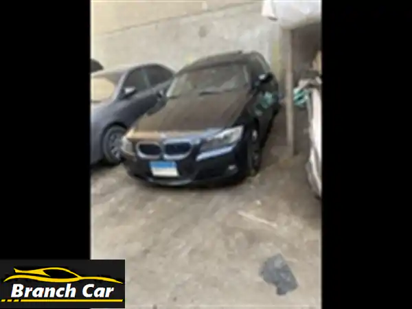 بي ام دبليو 320i 2010 (E90) - فابريقة من الداخل، راشة برة...