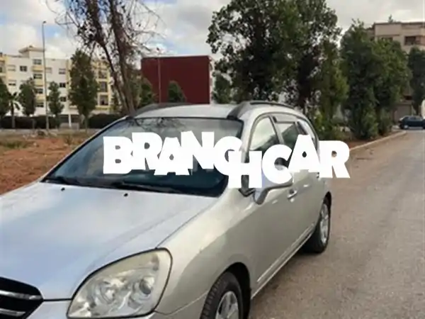 Kia Carens ديزل يدوي 2009 - حالة ممتازة - سطات بسعر مغرٍ!