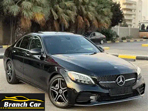 مرسيدس C300 كوبيه 2017 - فخامة وأداء لا يُقاوم! (89,500 ميل فقط)