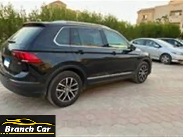 فولكس واجن تيجوان 2017 - SUV فاخرة بحالة ممتازة!...