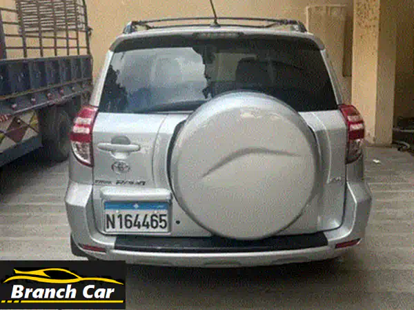 تويوتا RAV4 2015 بحالة ممتازة - فرصة ذهبية من المالك!