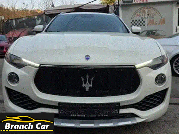 كاديلاك اسكاليد 2019 بحالة ممتازة! (قليلة الكيلومترات، من الوكيل، بدون حوادث)