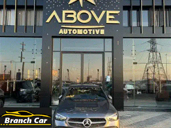 مرسيدس بنز C200 AMG 2024 - كالجديدة! (12,900 كم فقط!)