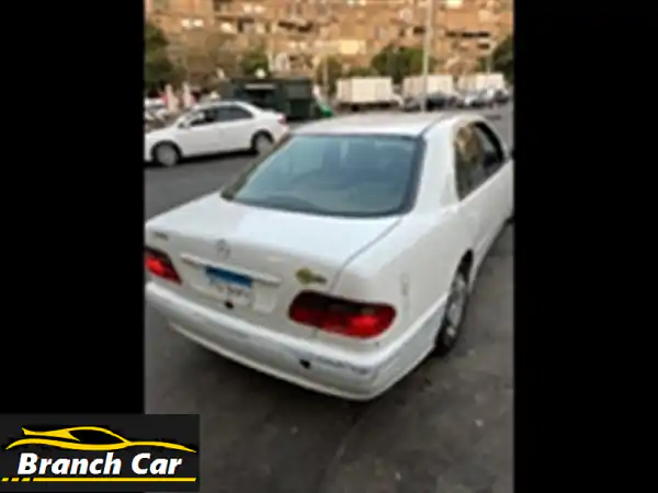 مرسيدس 2002000 بحالة ممتازة! (رُشّ الخارجي فقط، دواخل فابريكه)