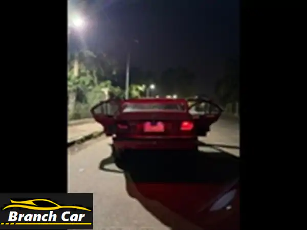 BMW 320i (1992) - كلاسيكية أنيقة، حالة ممتازة!