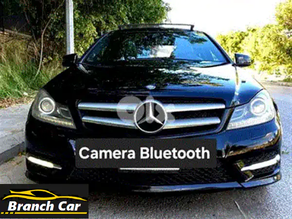 مرسيدس C-Class 2012 بحالة ممتازة - شاشة كبيرة، كاميرا خلفية، إطارات يوكوهاما، جنوط AMG - دفعة واحدة حتى 2025!