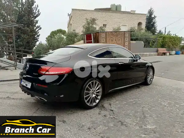 مرسيدس بنز C-Class 4MATIC 2018 - كالجديدة! (96,000 كم فقط)