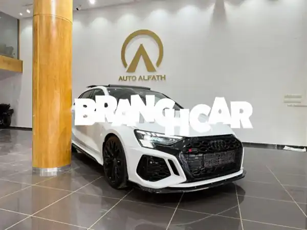 Audi RS3 2024 مستوردة -  قوة وأناقة لا تُقاوم! 26,000 كم فقط!
