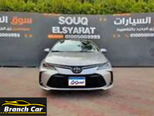 تويوتا كورولا 2019 - فل كامل - 62,000 كم فقط!  (تقسيط متوفر)