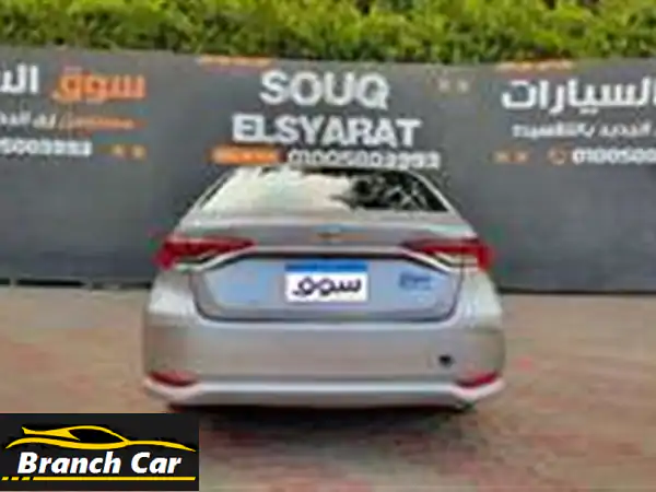 تويوتا كورولا 2019 - فل كامل - 62,000 كم فقط!  (تقسيط متوفر)