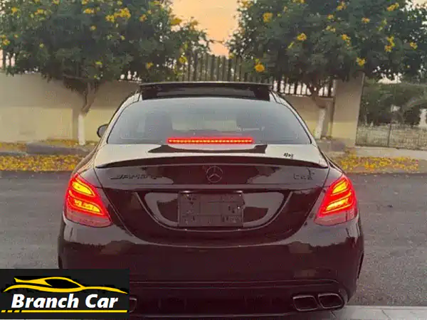 مرسيدس بنز C-Class 2015 (C400 4MATIC) - أنيقة وقوية بسعر لا يُفوّت!