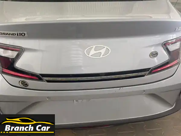 grand i10 smart هيونداي لون فضي أنيق فئة ثانية (smart)...