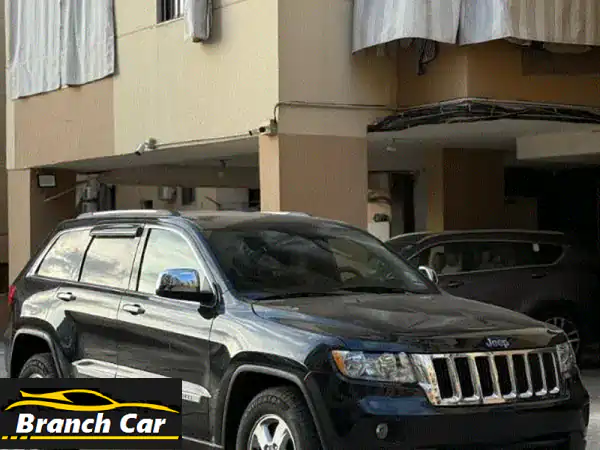 جيب جراند شيروكي لاريدو 2011 بحالة ممتازة - بدون عيوب...