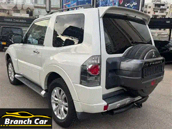 ميتسوبيشي باجيرو 2018 بحالة ممتازة! قيادة سلسة ومسافة قليلة!