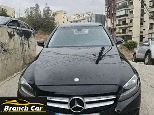 مرسيدس بنز C300 AMG 2015 - بحالة ممتازة! سعر لا يُفوّت!