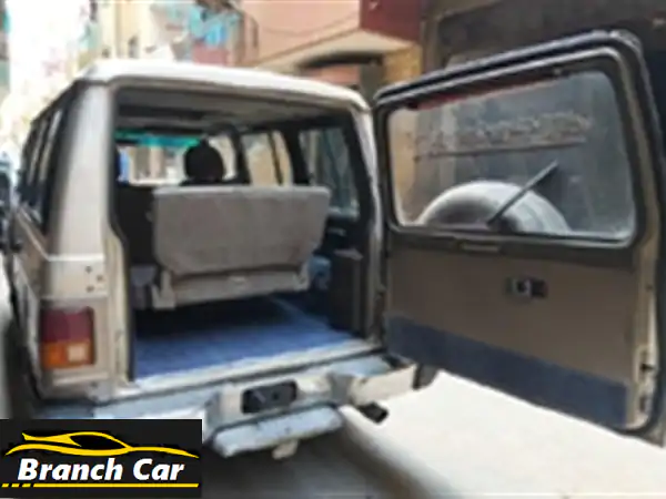 ميتسوبيشي باجيرو 1990 (90) 4×4 - عائلية بحالة ممتازة!...