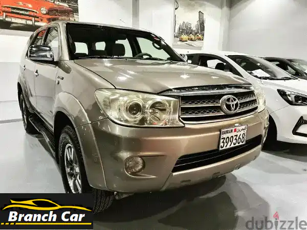 تويوتا فورتشنر 2011 - SUV عائلية بحالة ممتازة بسعر...