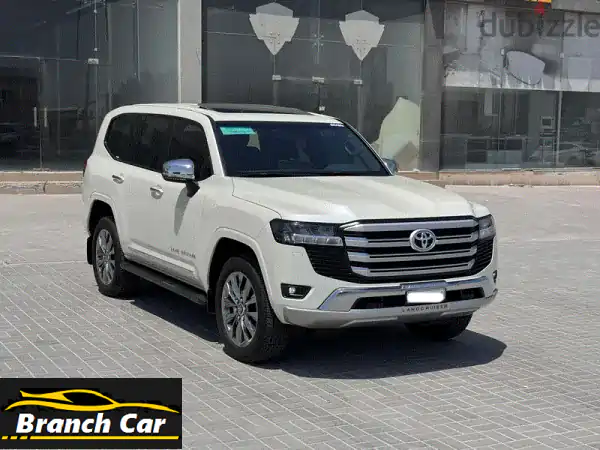 تويوتا لاند كروزر GX-R 2024 بيضاء -  فرصة ذهبية!  (3500 كم فقط!)
