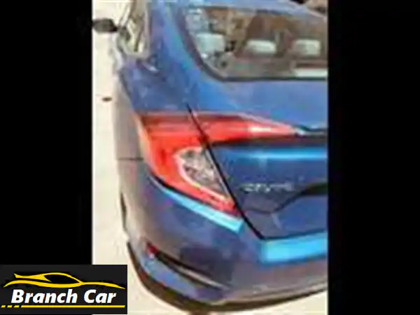 هوندا سيفيك هاتشباك CVT 2023 - فابريكة بالكامل! فرصة ذهبية!