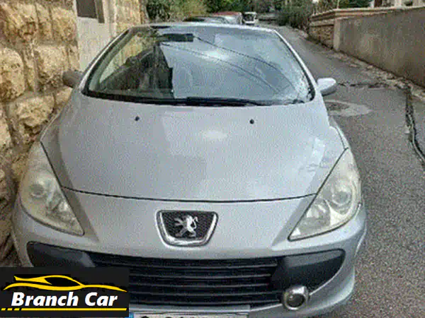 بيجو 307 فضية 2005: عائلة، أمان، وأناقة بسعر مميز!