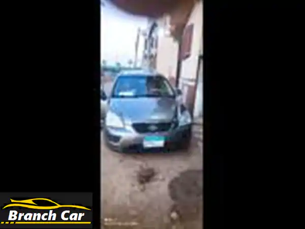 كارينز 2010 بحالة ممتازة! (فابريكا بالكامل) - فرصة...