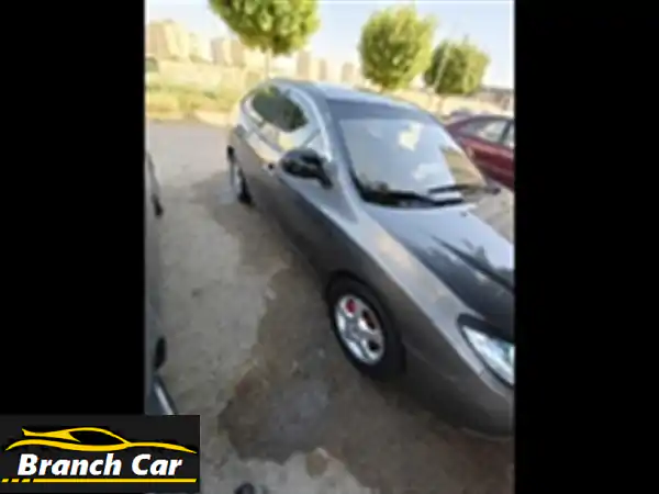 هيونداي إلنترا 2010 بحالة ممتازة! فرصة ذهبية بسعر...